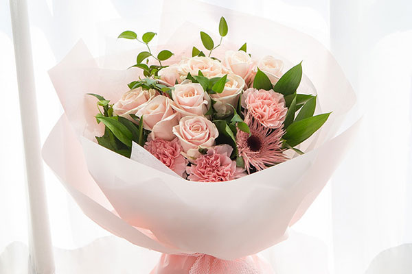 꽃바구니 꽃파는 사람들이 함께합니다.